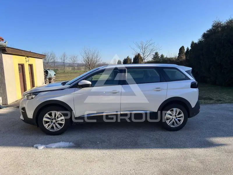 2019 Peugeot 5008