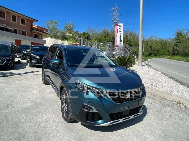 2019 Peugeot 5008