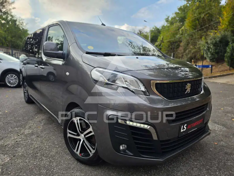 2019 Peugeot Traveller