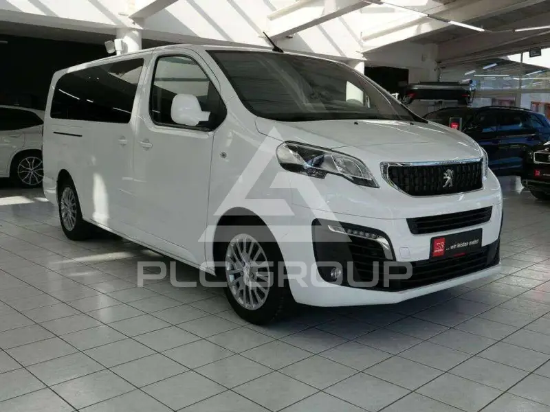 2019 Peugeot Traveller
