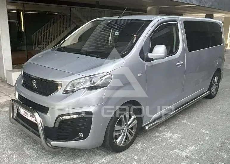 2019 Peugeot Traveller