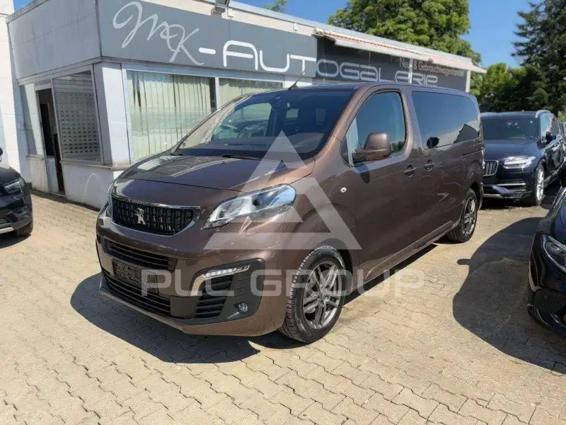 2019 Peugeot Traveller