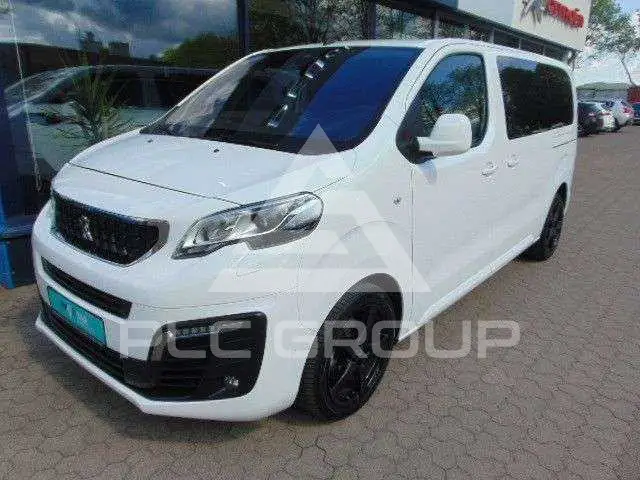 2019 Peugeot Traveller