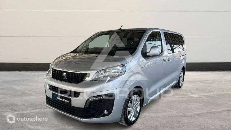 2019 Peugeot Traveller