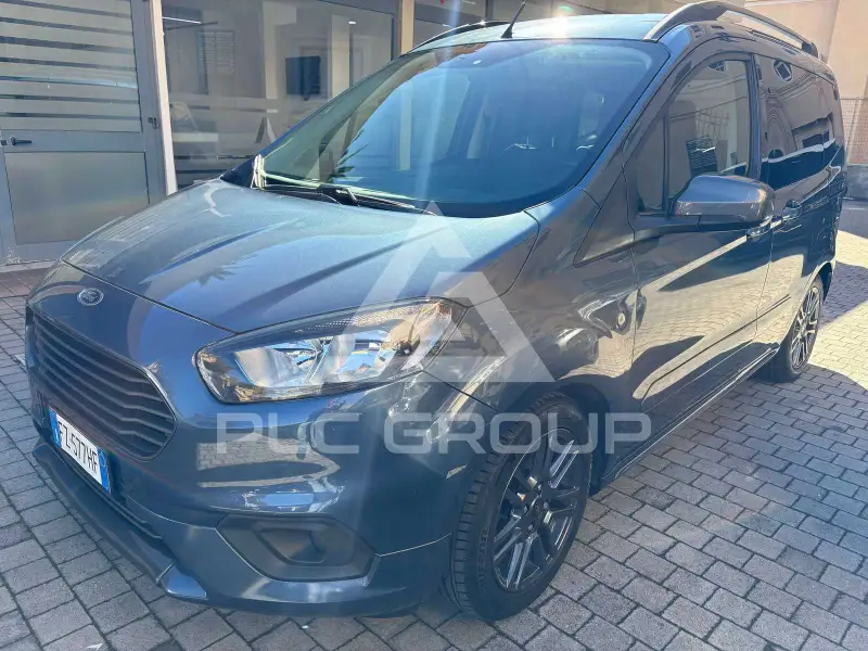 2019 Ford Tourneo