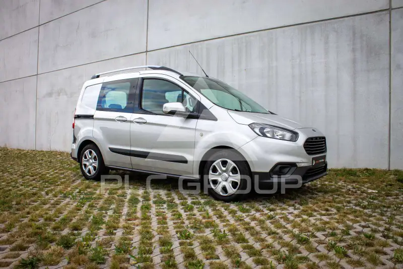 2019 Ford Tourneo