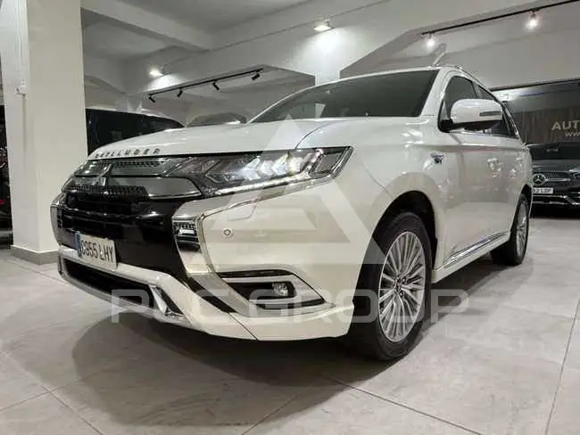 2020 Mitsubishi OUTLANDER