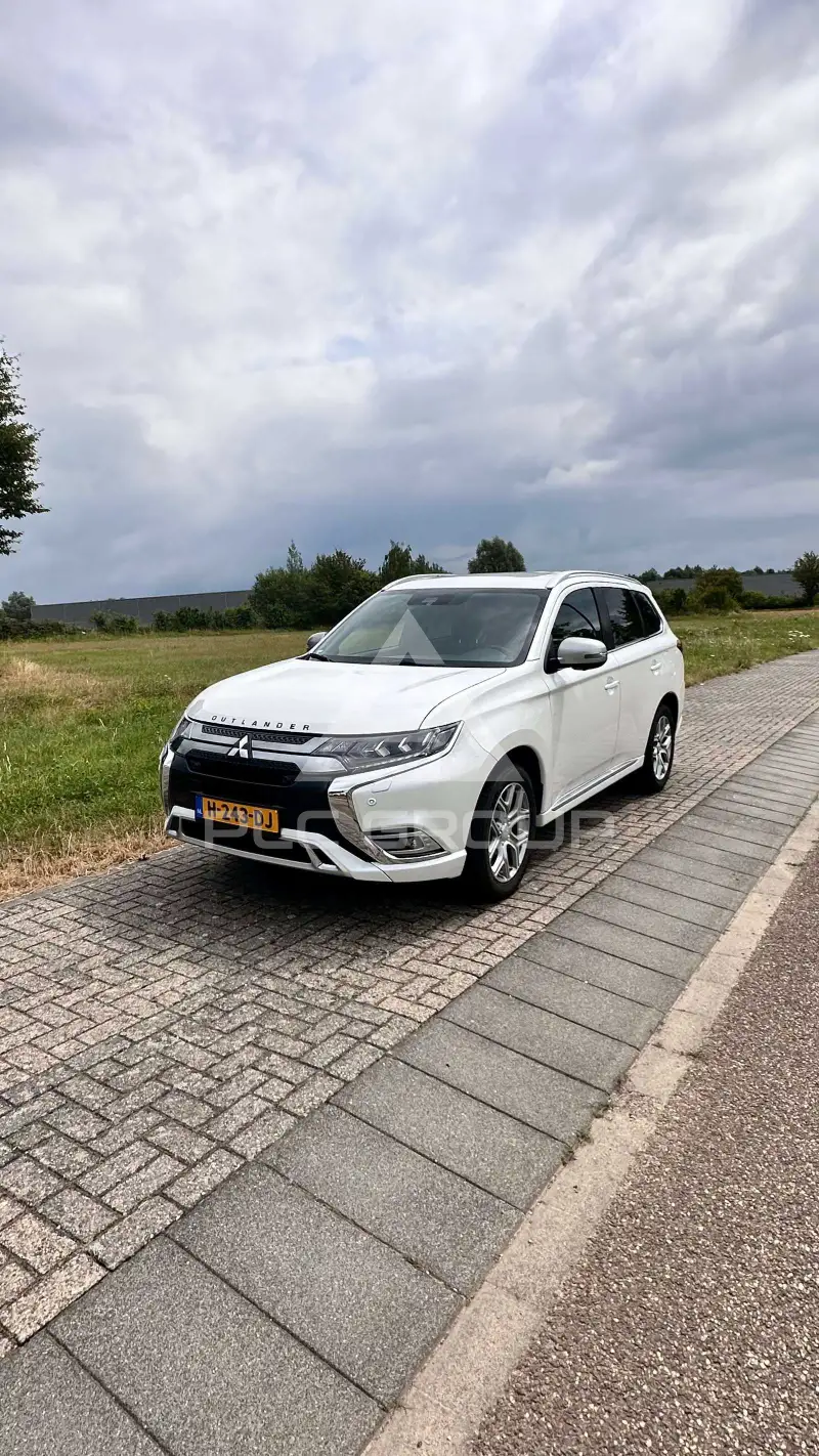 2020 Mitsubishi OUTLANDER