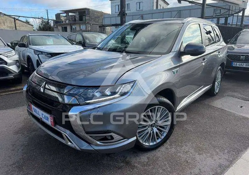 2020 Mitsubishi OUTLANDER