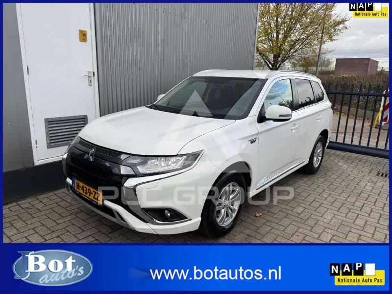 2020 Mitsubishi OUTLANDER