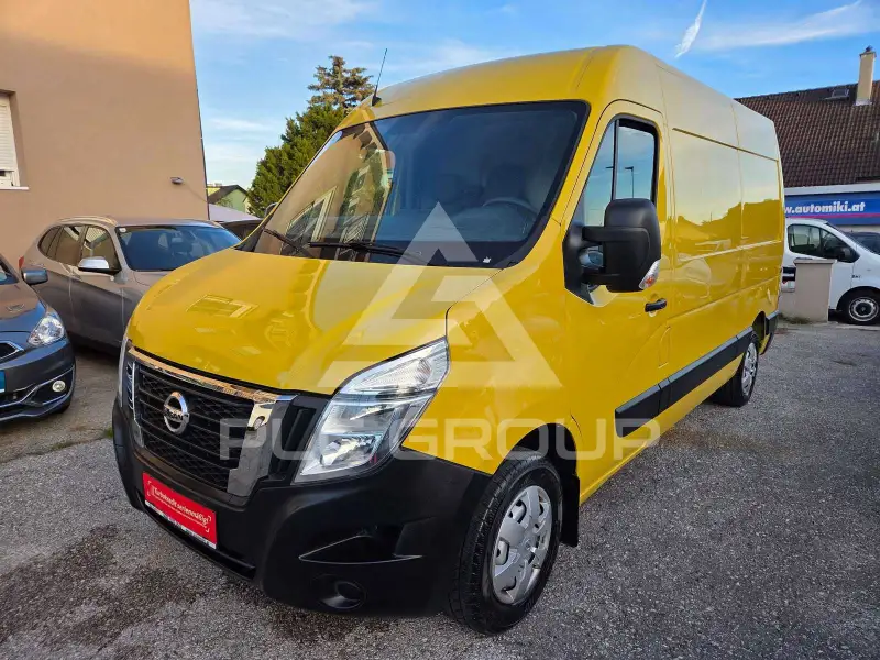 2020 Nissan NV 400