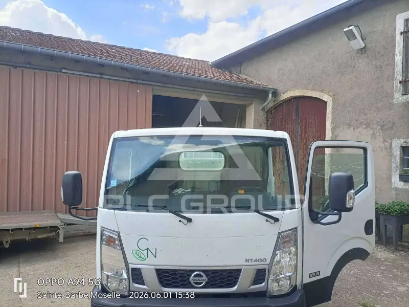 2020 Nissan NT400