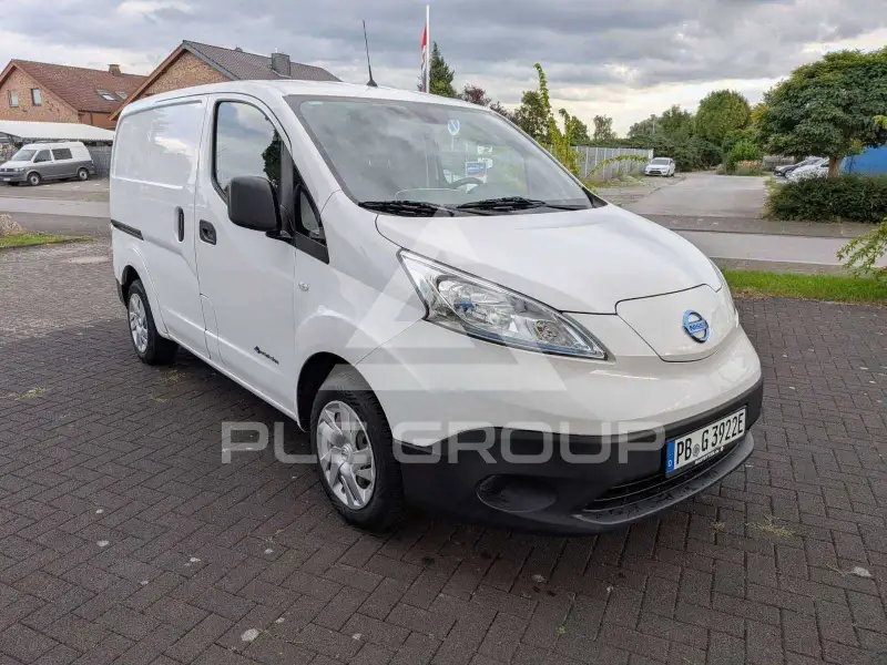 2020 Nissan NV 200