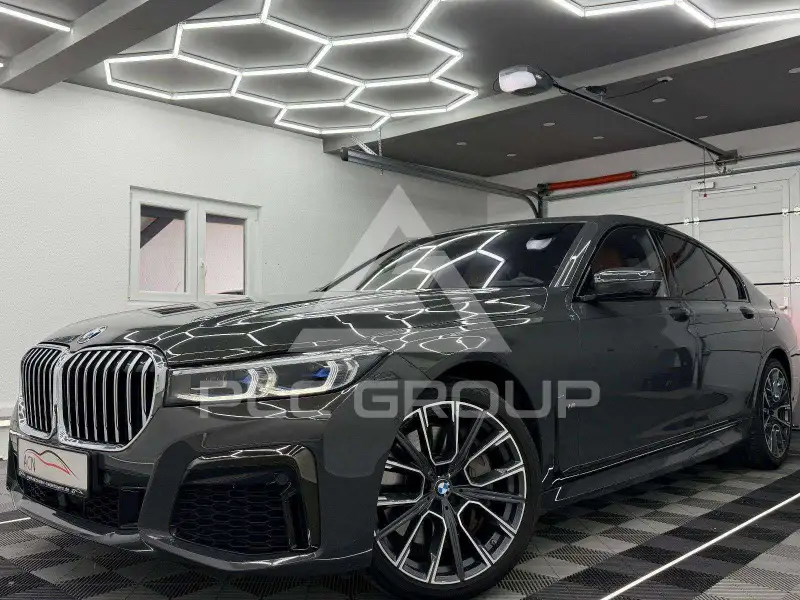 2020 BMW 740
