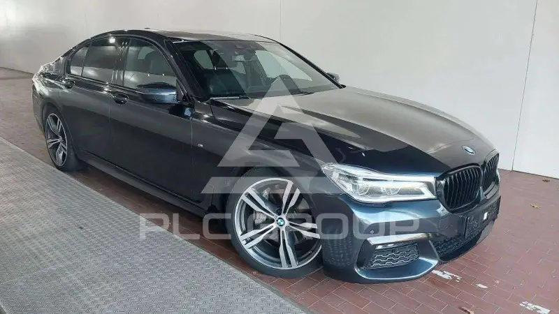2020 BMW 740