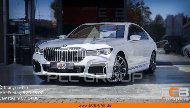 2020 BMW 740