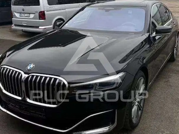 2020 BMW 750