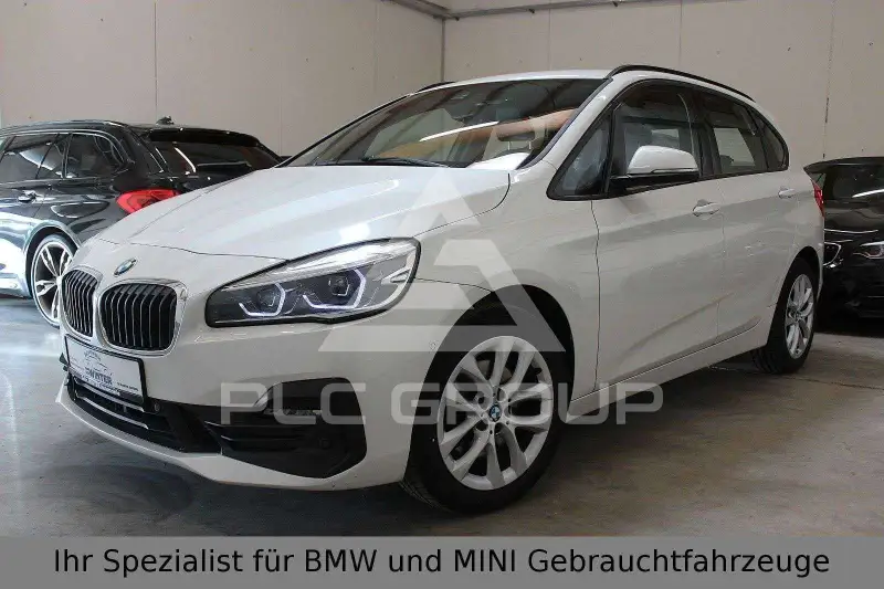 2020 BMW 220