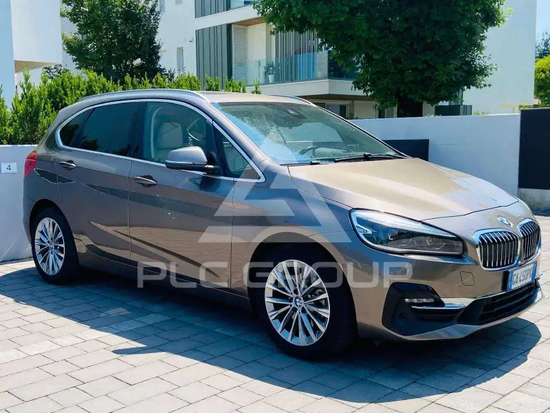 2020 BMW 220