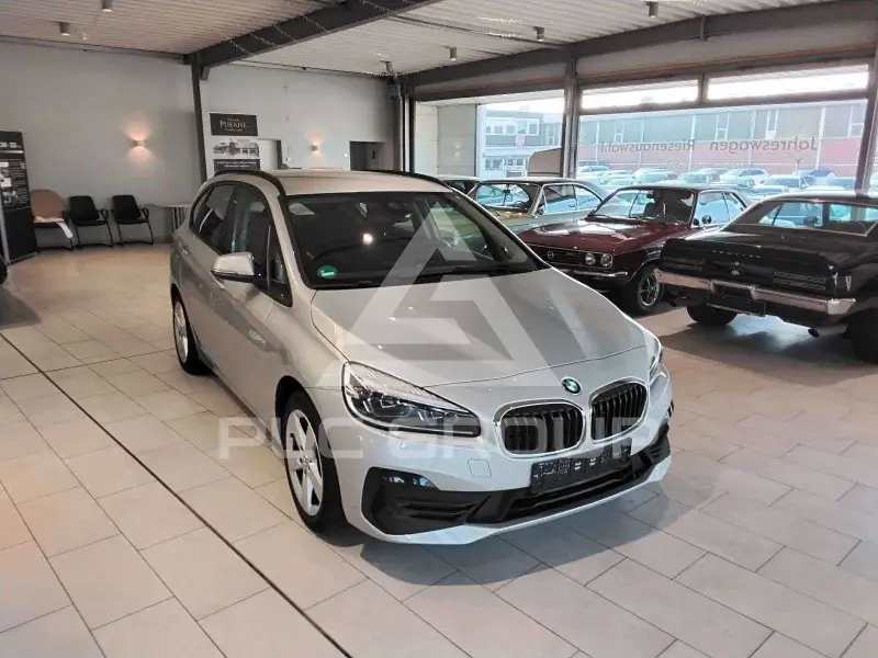 2020 BMW 225