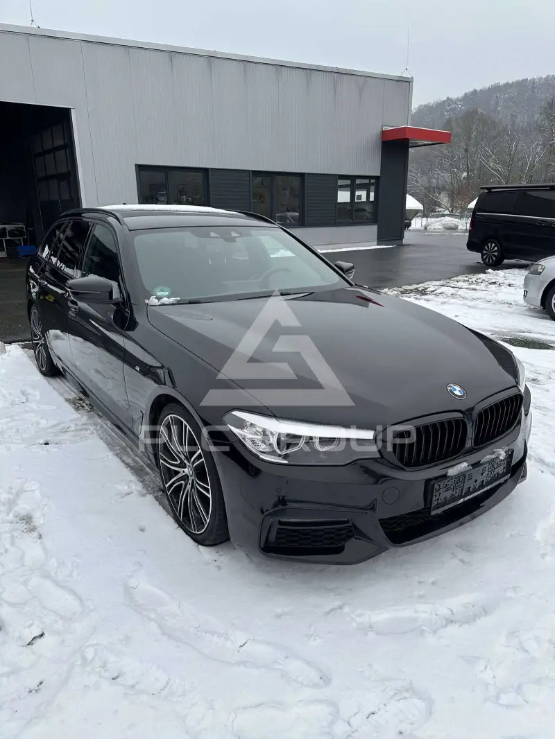 2020 BMW 530