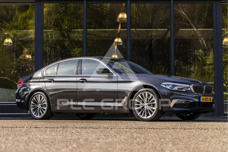 2020 BMW 530