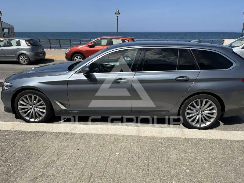 2020 BMW 530