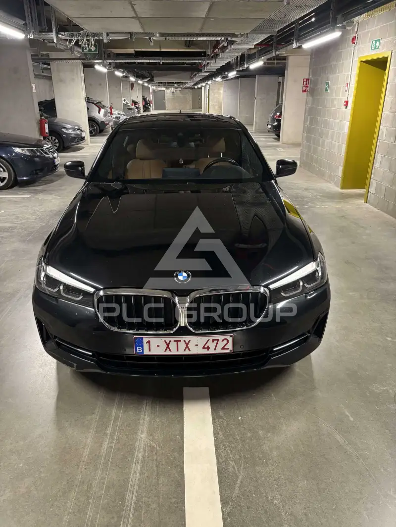 2020 BMW 530