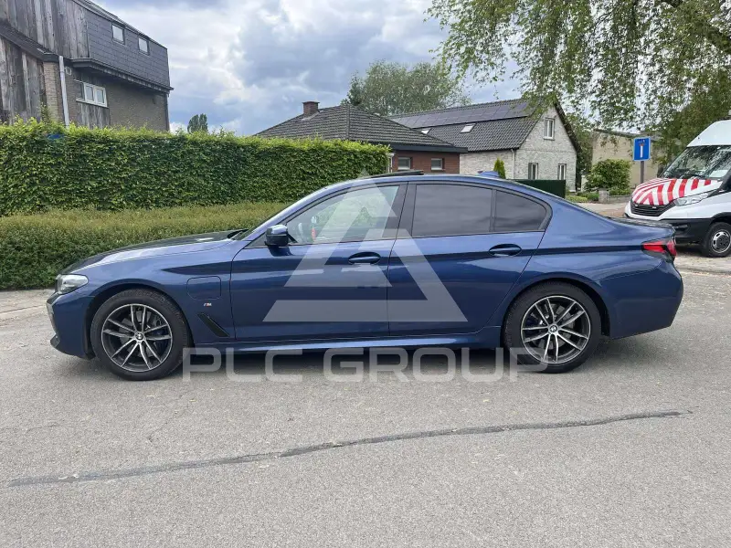 2020 BMW 530