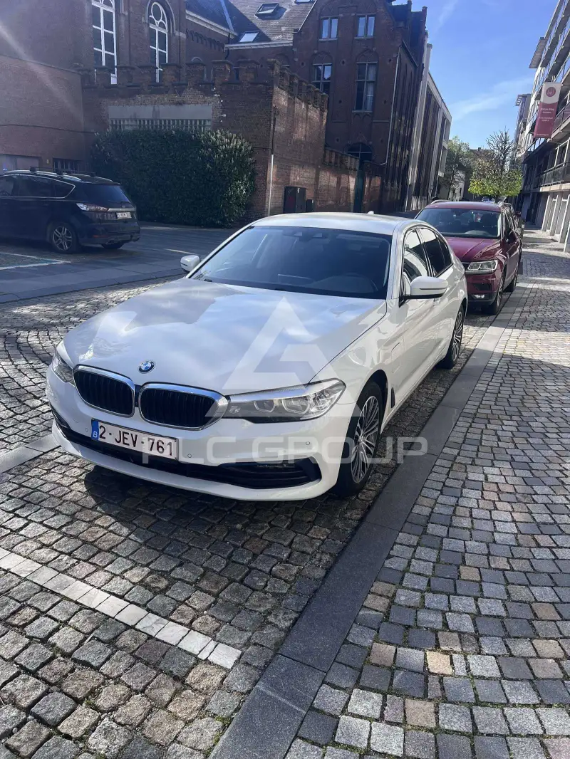 2020 BMW 530