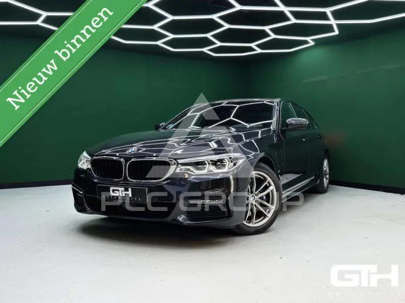 2020 BMW 530