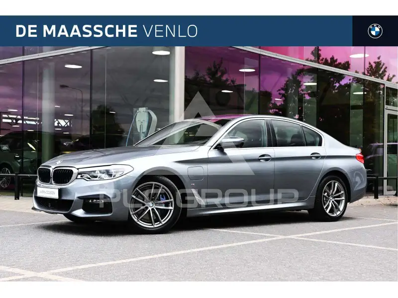 2020 BMW 530