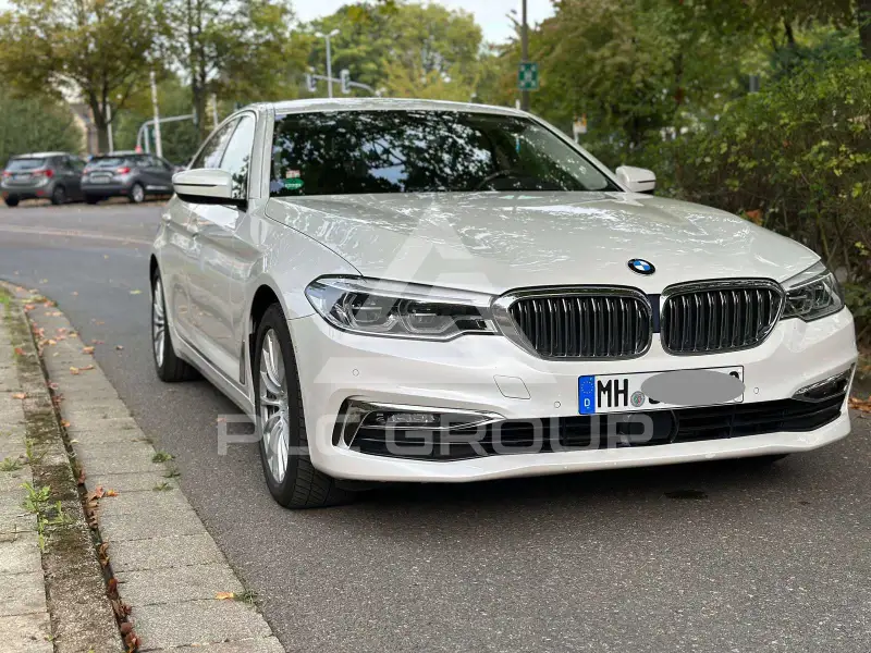 2020 BMW 530