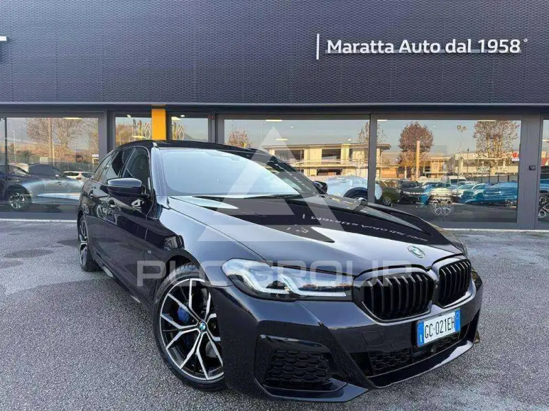 2020 BMW 530