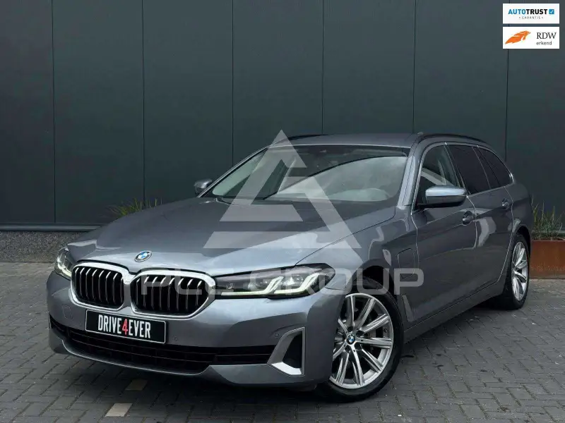 2020 BMW 530