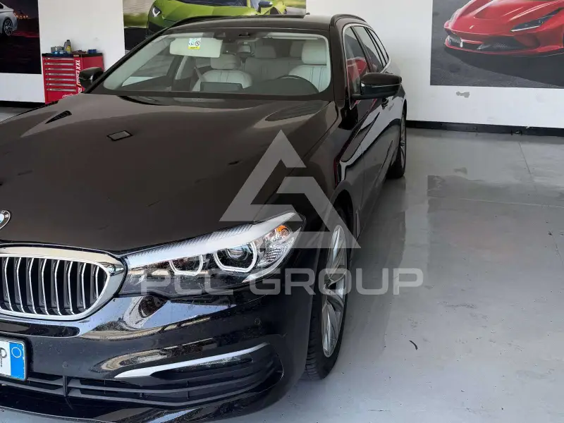 2020 BMW 530