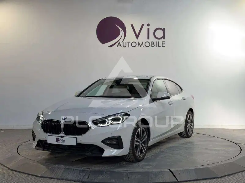 2020 BMW 218