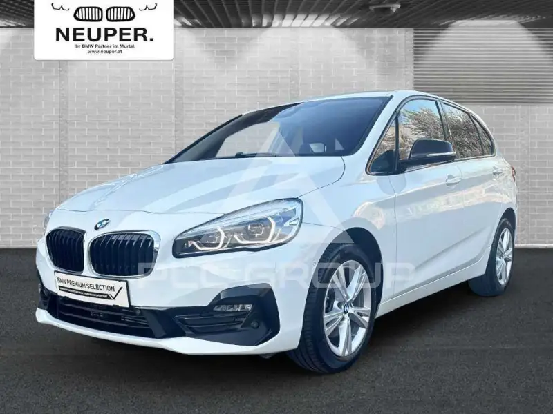 2020 BMW 218