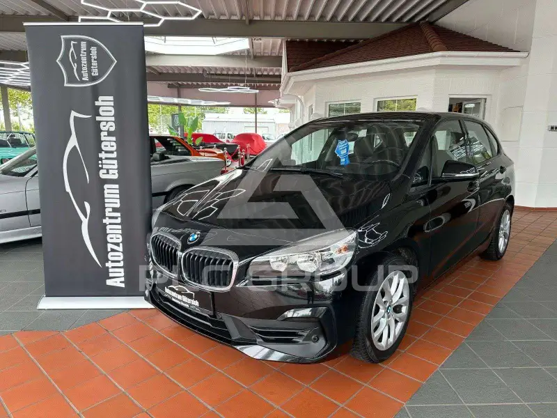 2020 BMW 218