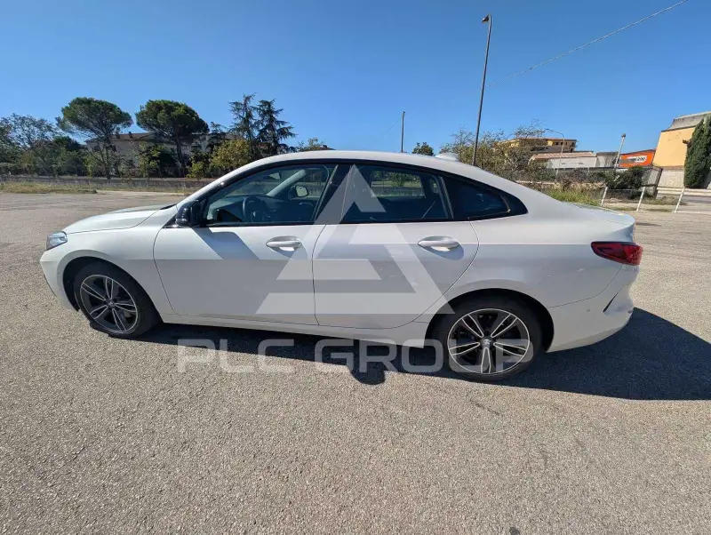 2020 BMW 218