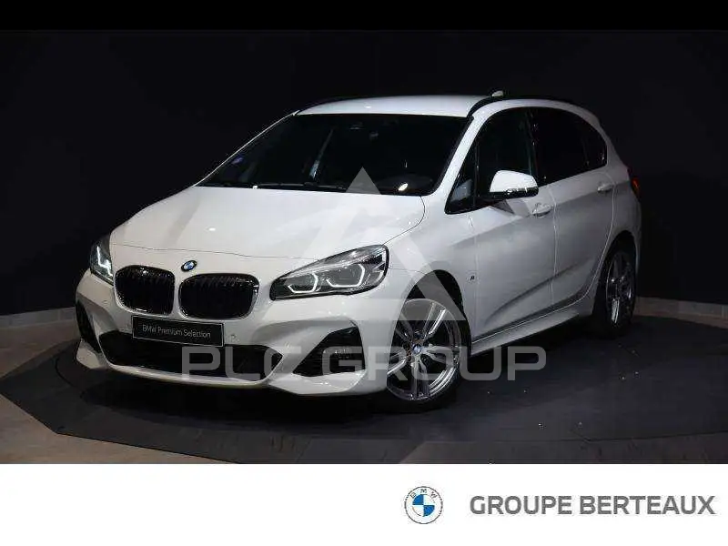 2020 BMW 218