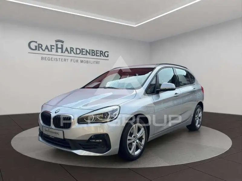 2020 BMW 218