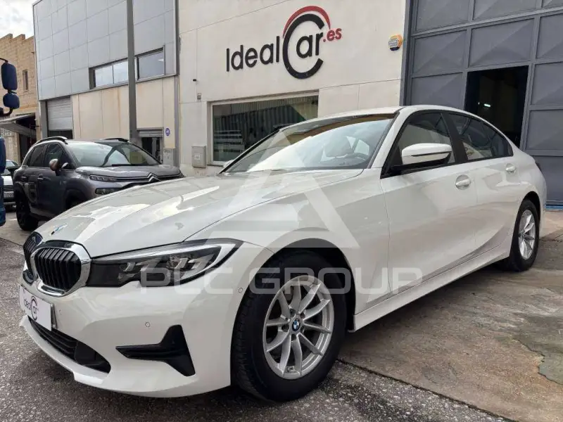 2020 BMW 320