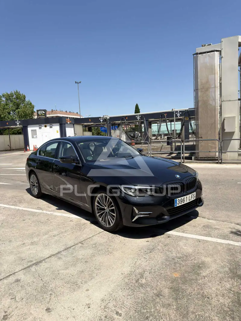 2020 BMW 320