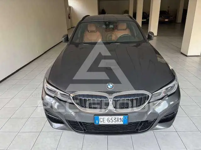 2020 BMW 320