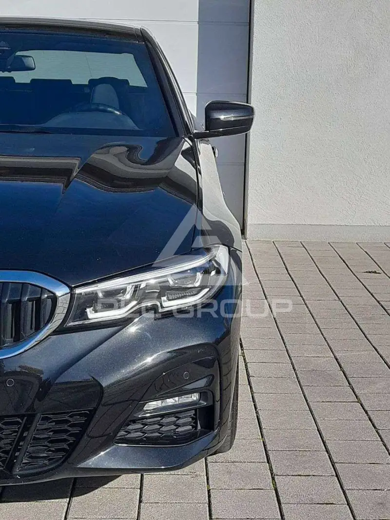 2020 BMW 320