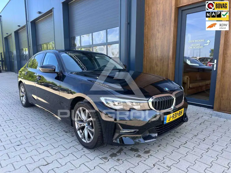 2020 BMW 320