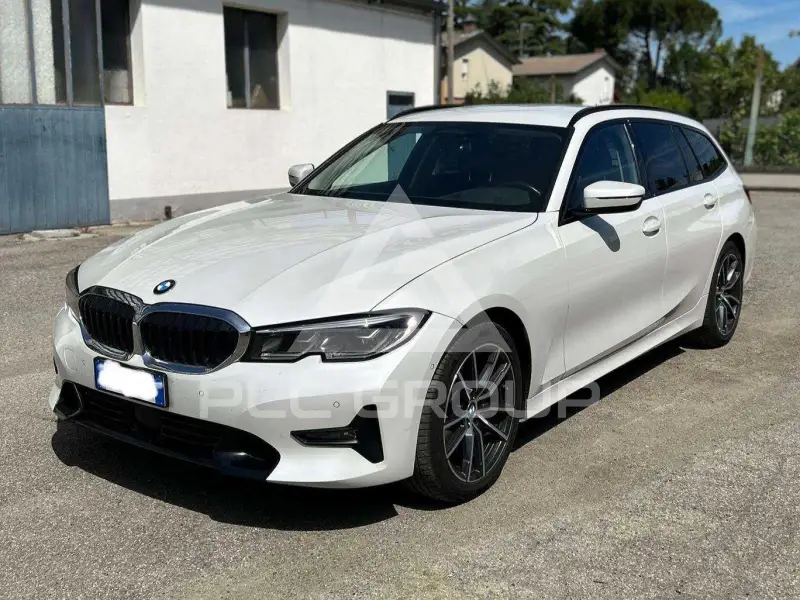 2020 BMW 320