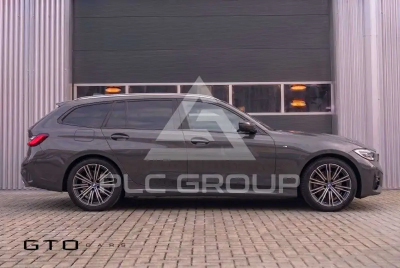 2020 BMW 330