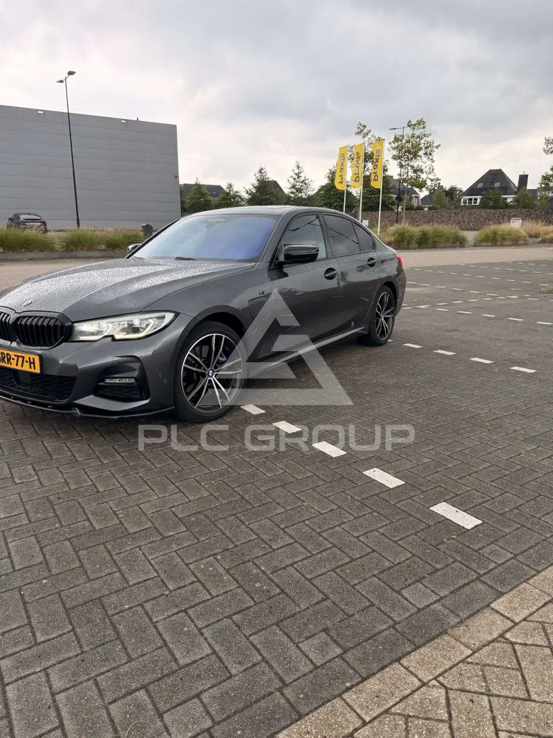 2020 BMW 330